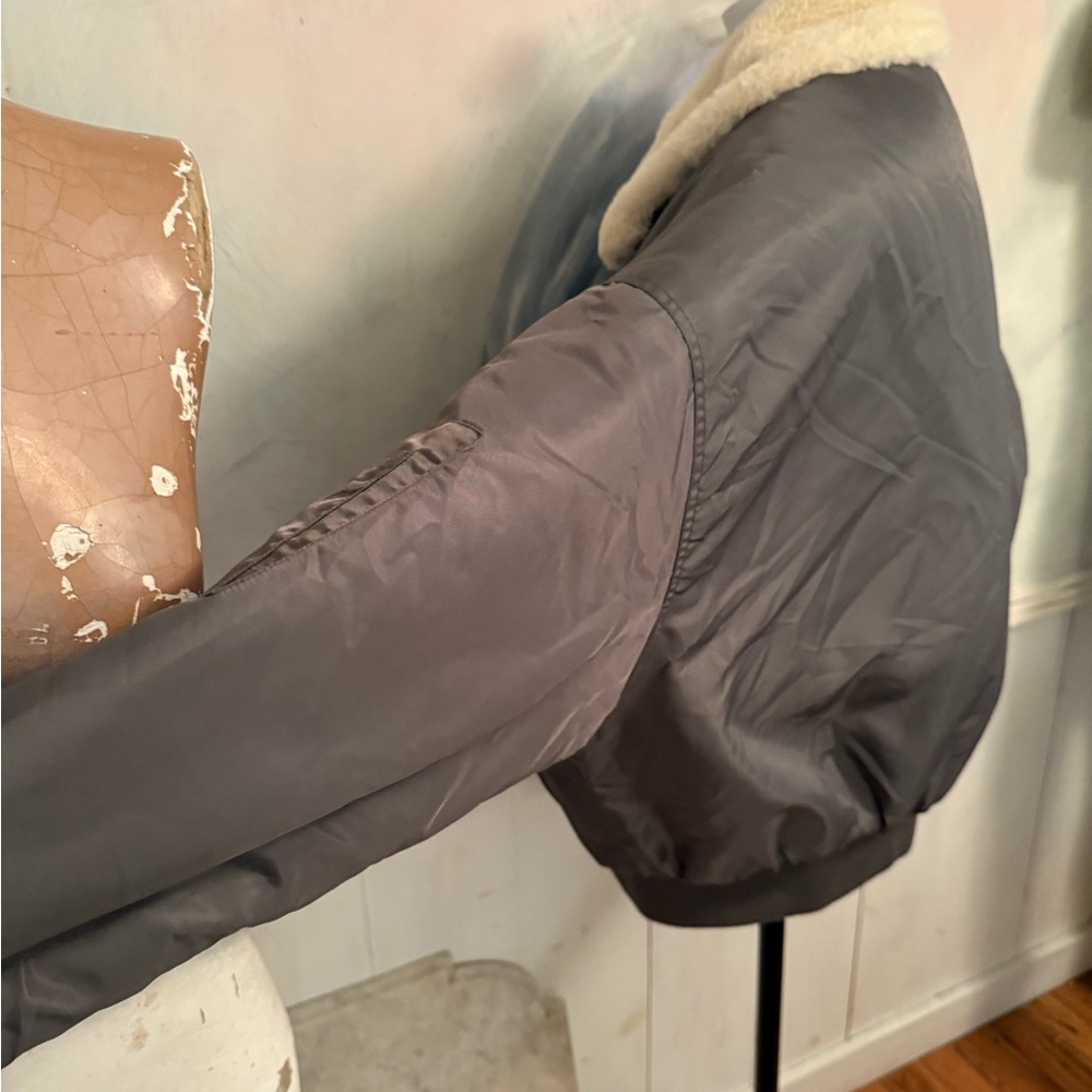 Lioness Gray Bomber Jacket with Cream Collar - Picture 10 of 15